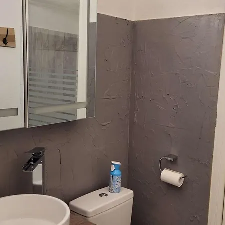 Renove Avec Pour 4 Pers, Calme A Appartement *